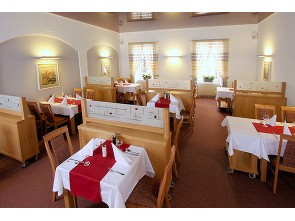 Nekuřácká restaurace hotelu Trinity