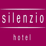 logo Hotel Silenzio **** - Luxusní ubytování Praha 6