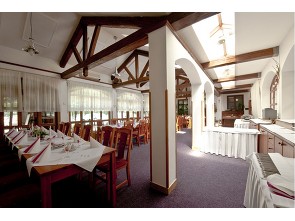 Restaurace