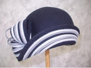 Klobouček v retro stylu