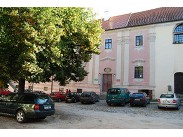 Ubytování v domovech mládeže ()