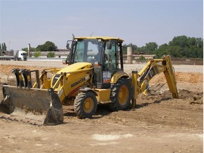 TRAKTOBAGR KOMATSU