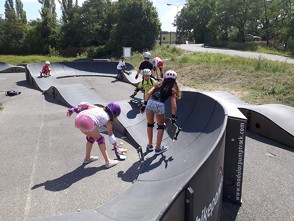 Longboardový tábor