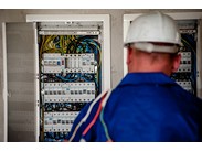 Elektroinstalační práce ()