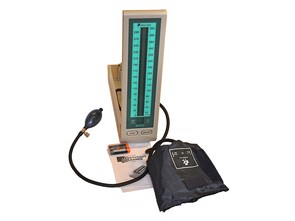 WENZHOU Bokang Instruments CO, Ltd. TLAKOMĚR BEZRTUŤOVÝ BK-1016
