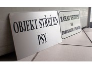 Štítky a cedule ()