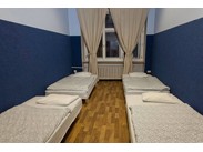 Hostelový pokoj ()