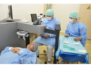 Laserové refrakční operace