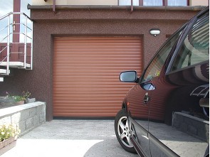 Rolovací garážová vrata 