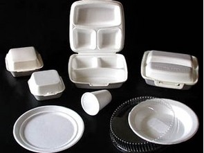 Plastové nádobí